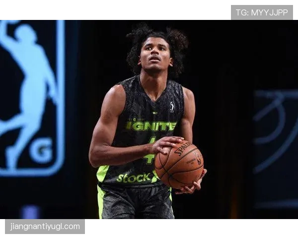 杰伦·格林突破效率明显提升 拉开与同位置得分手差距